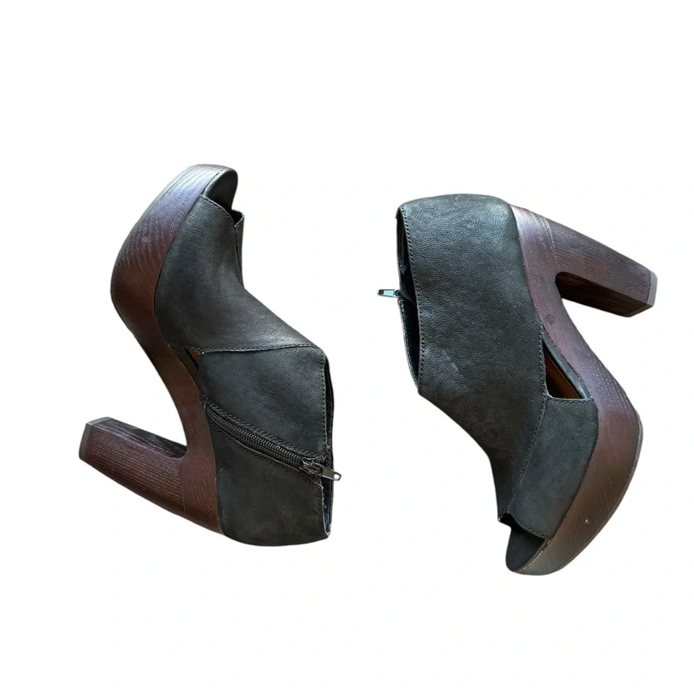Lucky Brand Black Leather Wood Platform Shoes